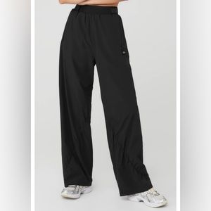 NWT 🏷️ Alo High-Waist Elevation Trouser